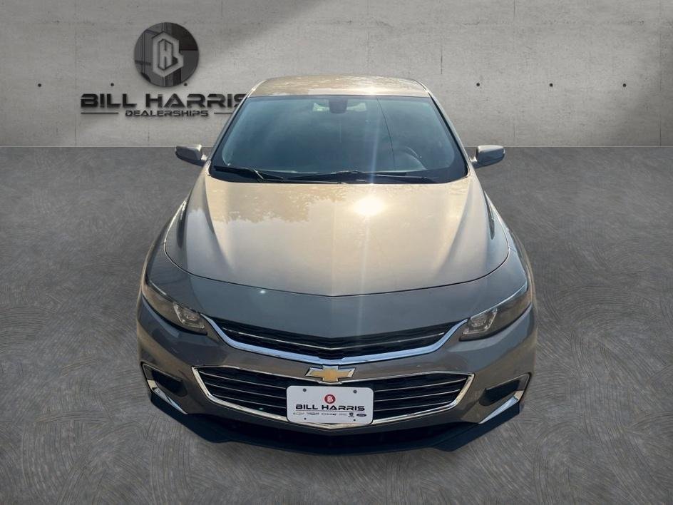 Used 2018 Gray Chevrolet LT image 2