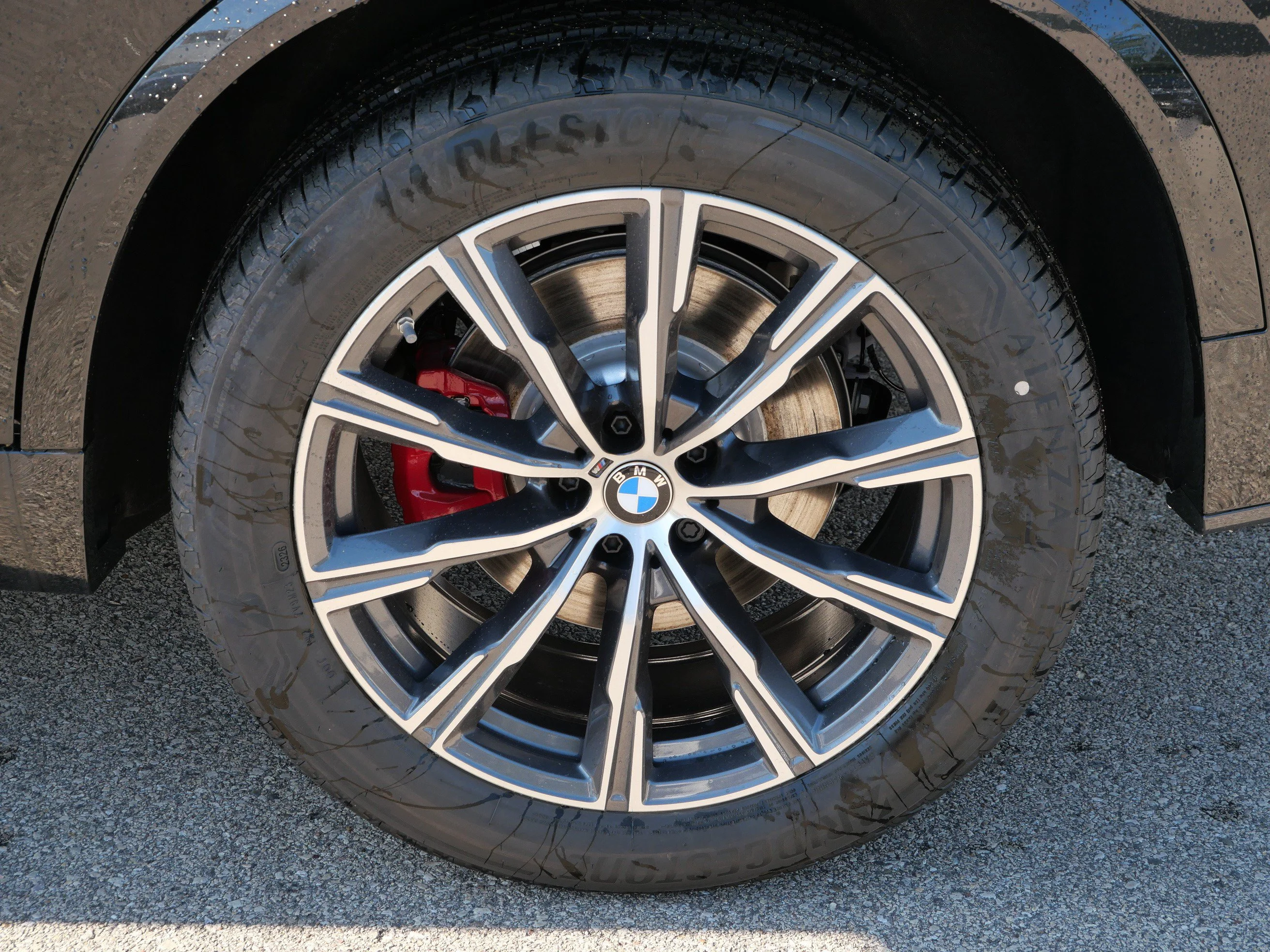 New 2026 Black Sapphire Metallic BMW xDrive40i image 4