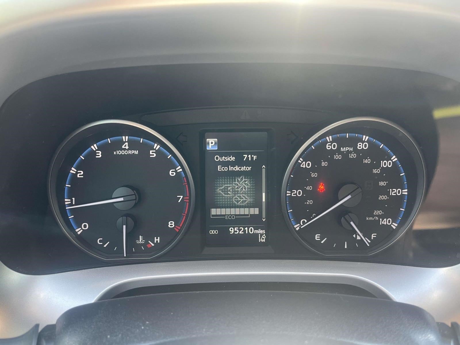 Used 2017 Gray Toyota XLE image 20