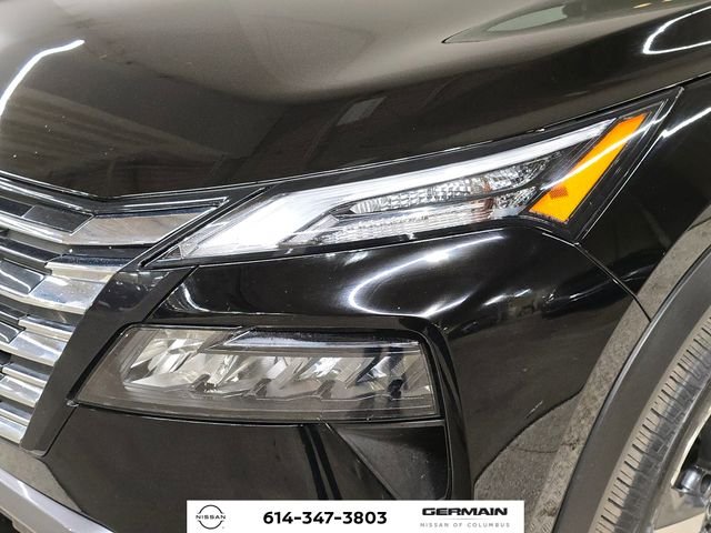 Used 2025 Black Nissan SL image 14