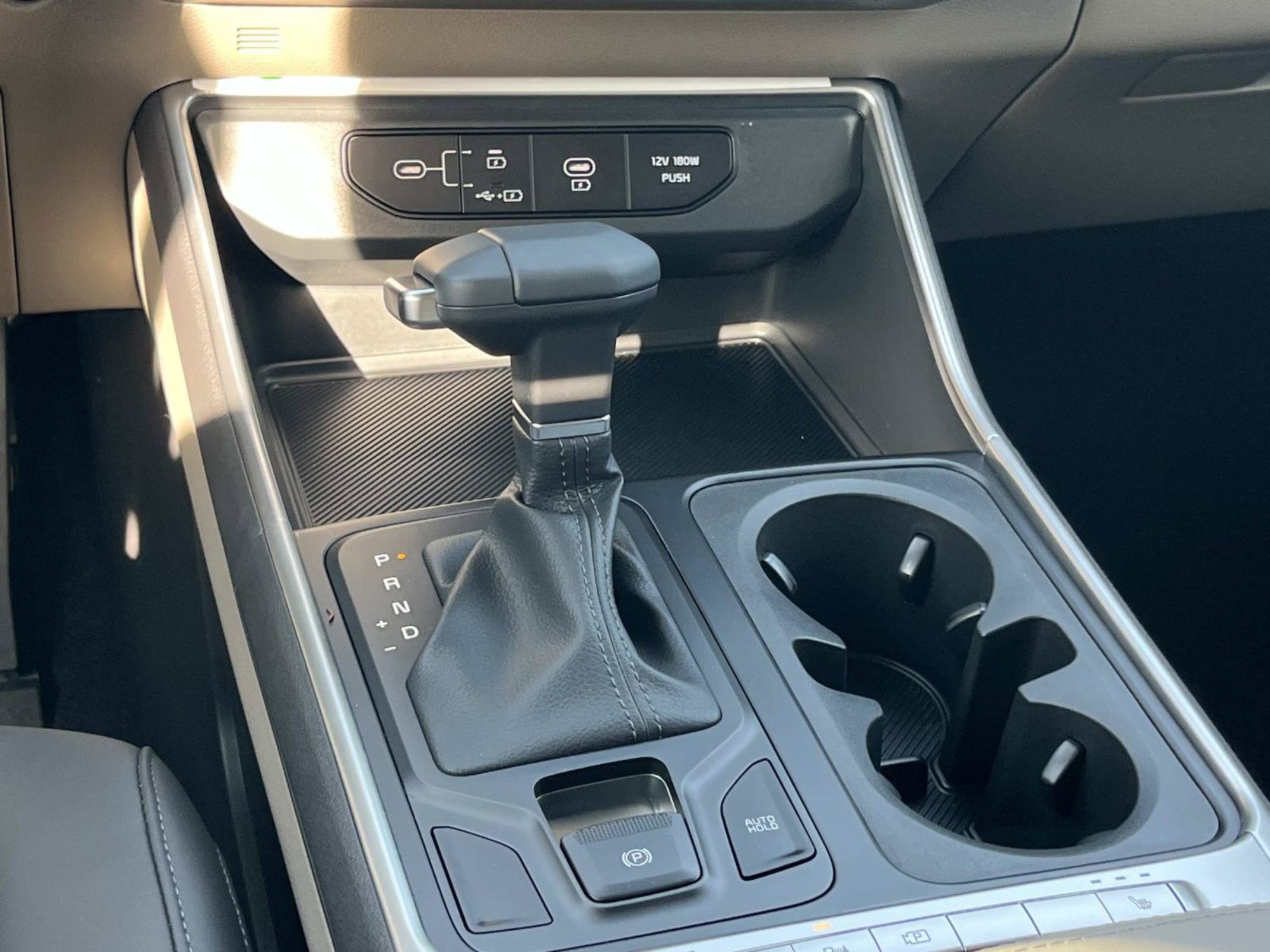 New 2027 Ceramic Silver Kia LXS image 13