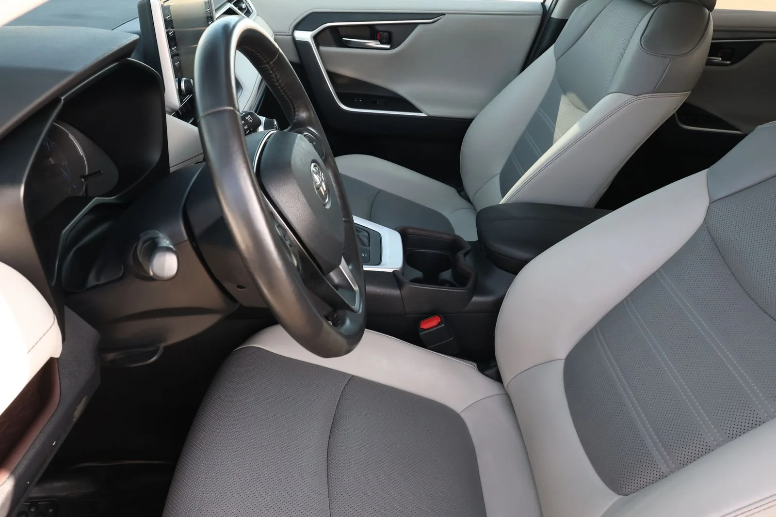 Used 2020 Silver Toyota Limited image 14
