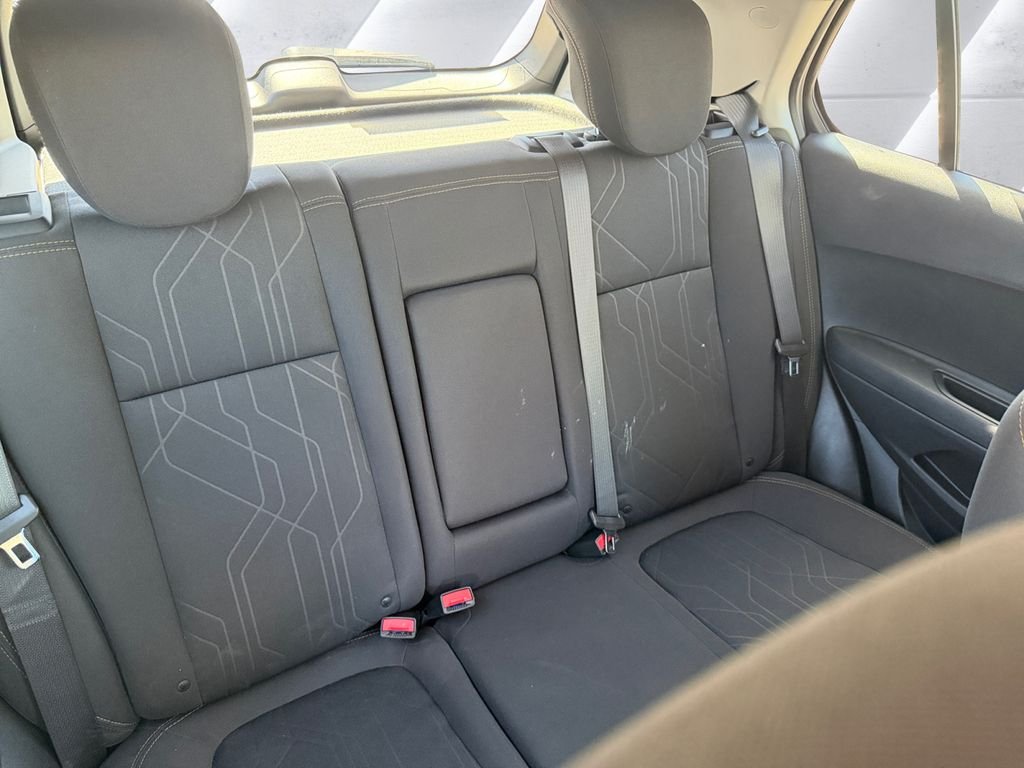 Used 2019 Blue Chevrolet LT image 16