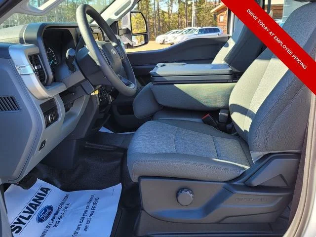 New 2026 Oxford White Ford F-250® XL image 33