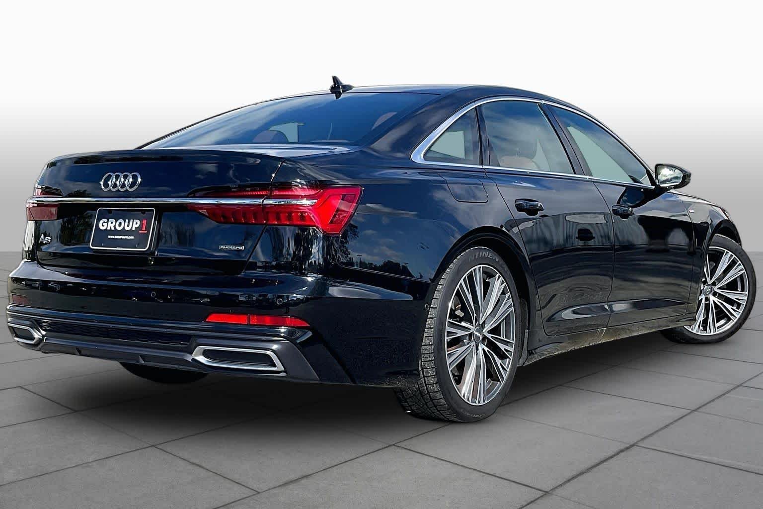 Used 2019 Mythos Black Metallic Audi Premium Plus image 12