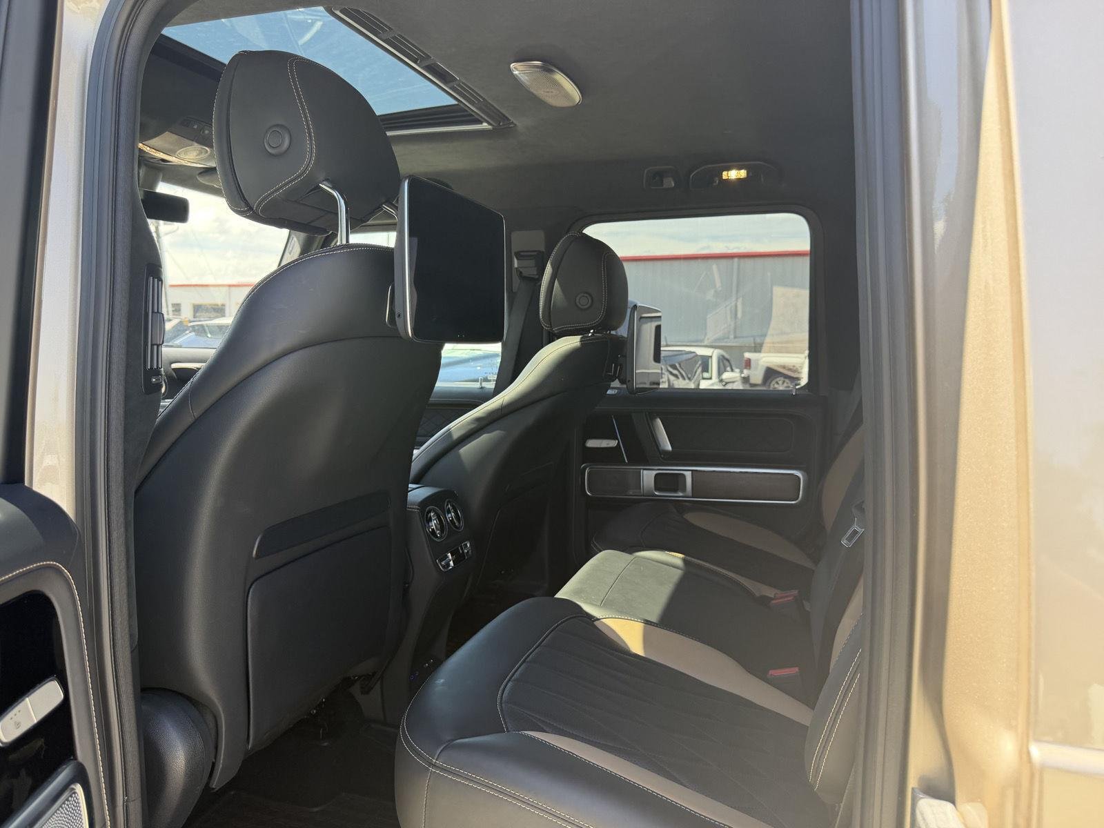 Certified Used 2025 MANUFAKTUR Desert Silver metallic Mercedes-Benz AMG® G 63 image 17