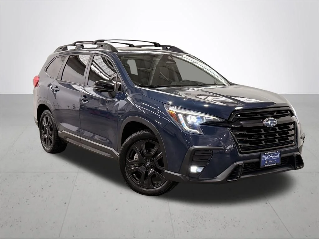 Used 2023 Blue Subaru Onyx Edition image 7