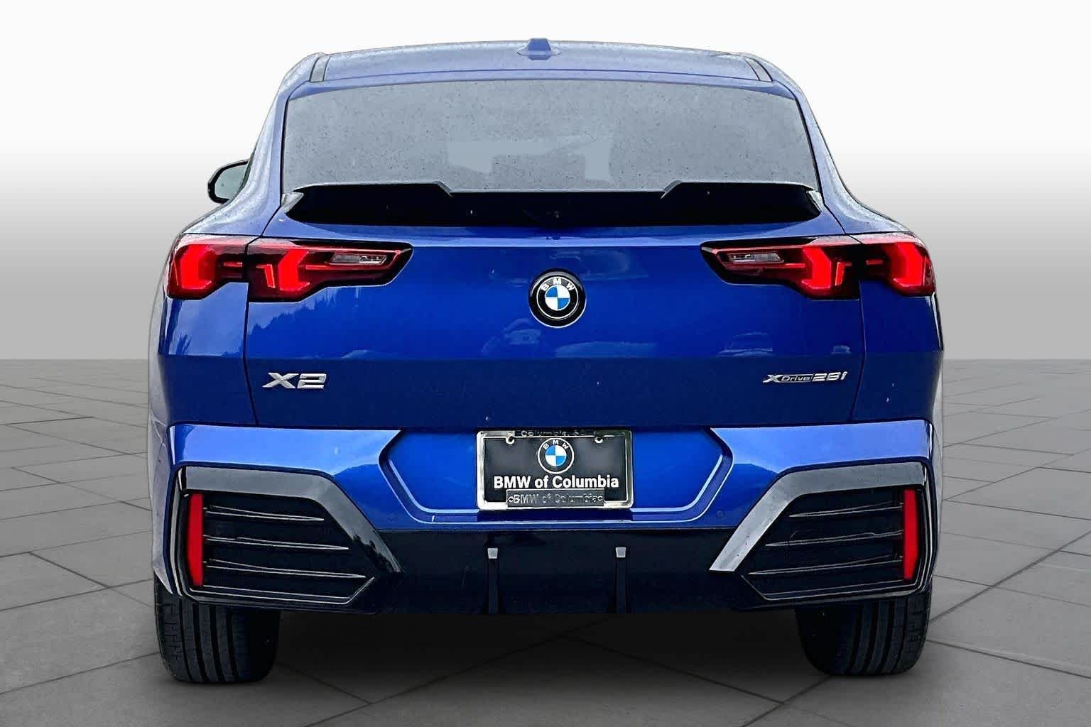 Used 2026 Portimao Blue Metallic BMW xDrive28i image 4