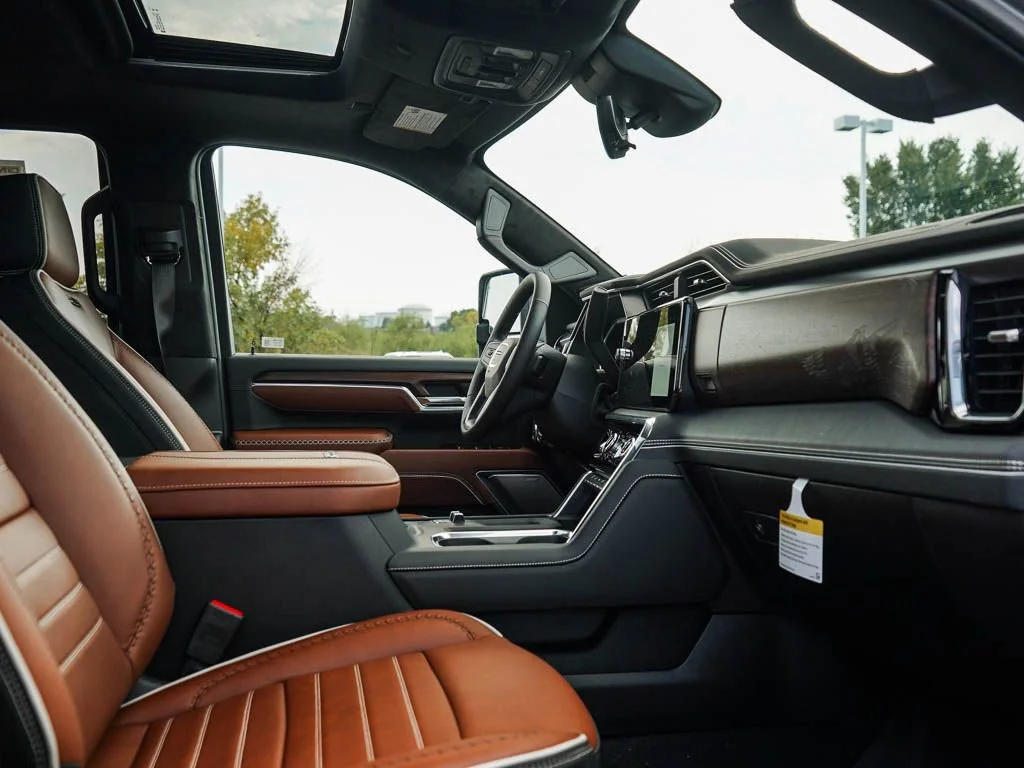 New 2026 Onyx Black GMC Denali Ultimate image 9
