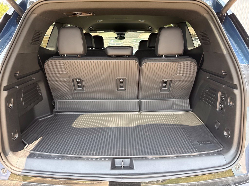 2026 GMC Acadia Denali - Photo 20