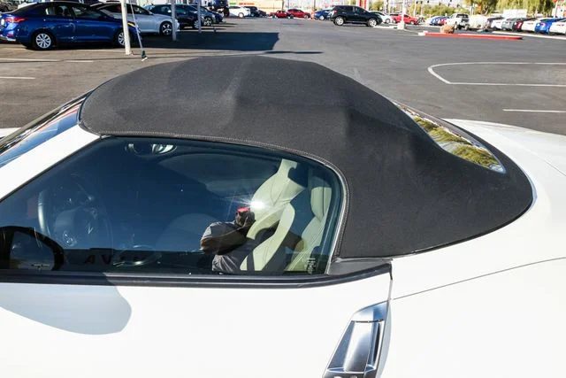 Used 2014 White Nissan Touring image 14