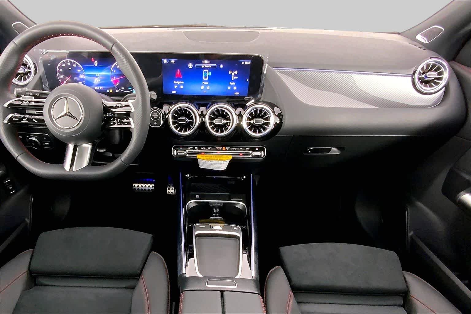 New 2025 Mountain Grey Metallic Mercedes-Benz GLA 250 image 5