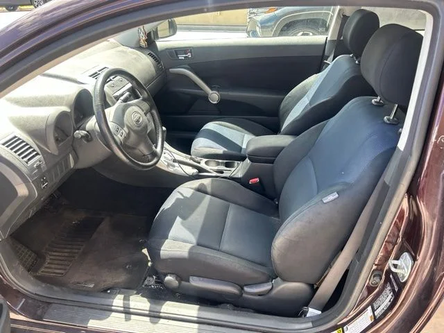 Used 2009 Red Scion Base image 6