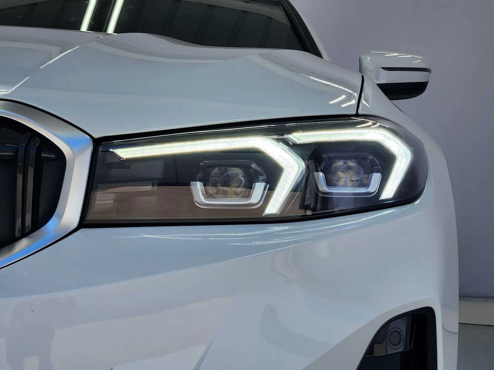 Certified Used 2025 Alpine White BMW 330i image 5