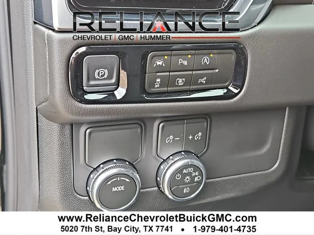 2026 GMC Yukon Denali - Photo 19