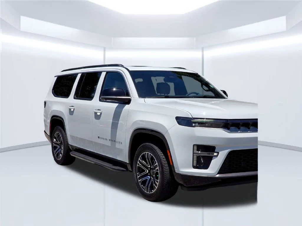 New 2026 White Jeep  image 39