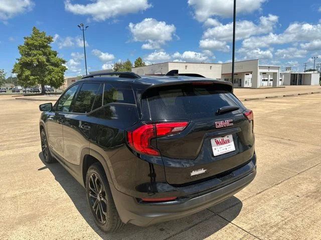 Used 2020 Black GMC SLT image 9
