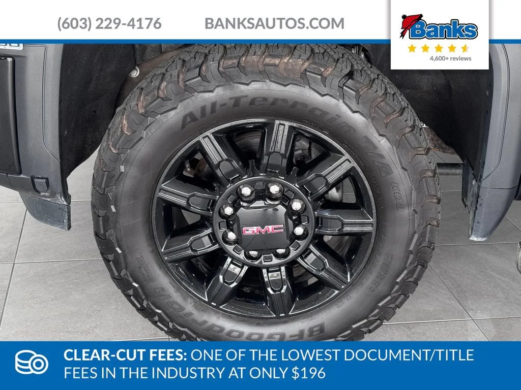 Certified Used 2025 Onyx Black GMC AT4 image 4