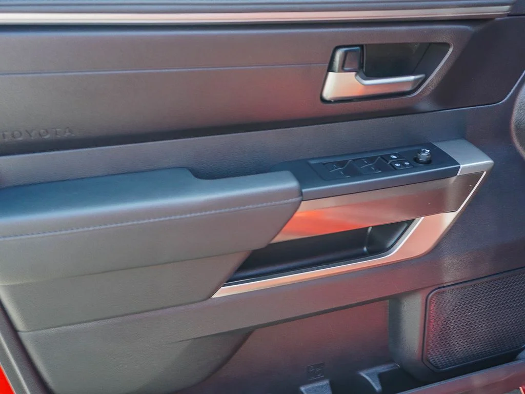 2026 Toyota Tundra SR5 - Photo 18