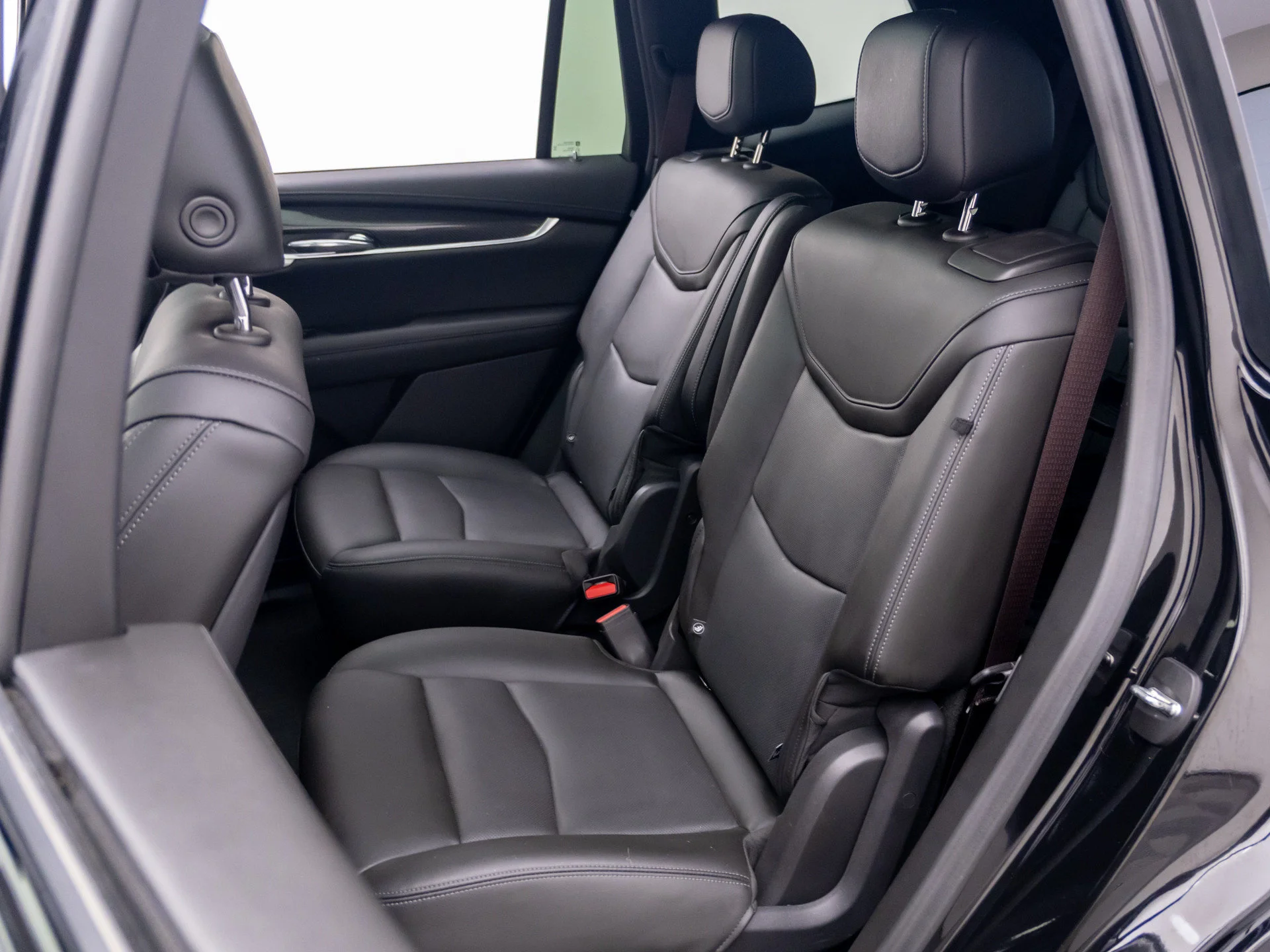 Used 2024 Black Cadillac Sport image 20
