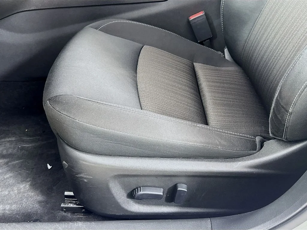Certified Used 2024 Silver Nissan 2.5 SV image 24