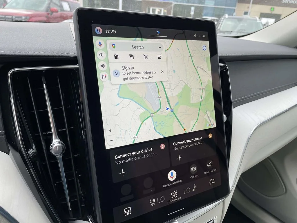 New 2026 Aurora Silver Volvo Ultra image 15