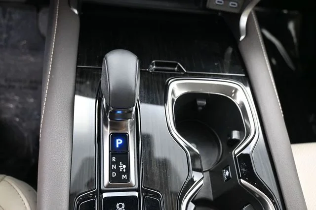 Used 2024 White Lexus 350 image 38