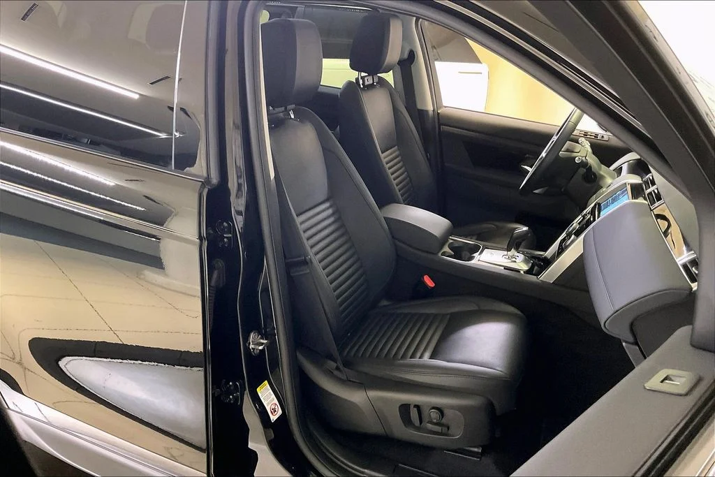 Used 2023 Black Land Rover S image 6