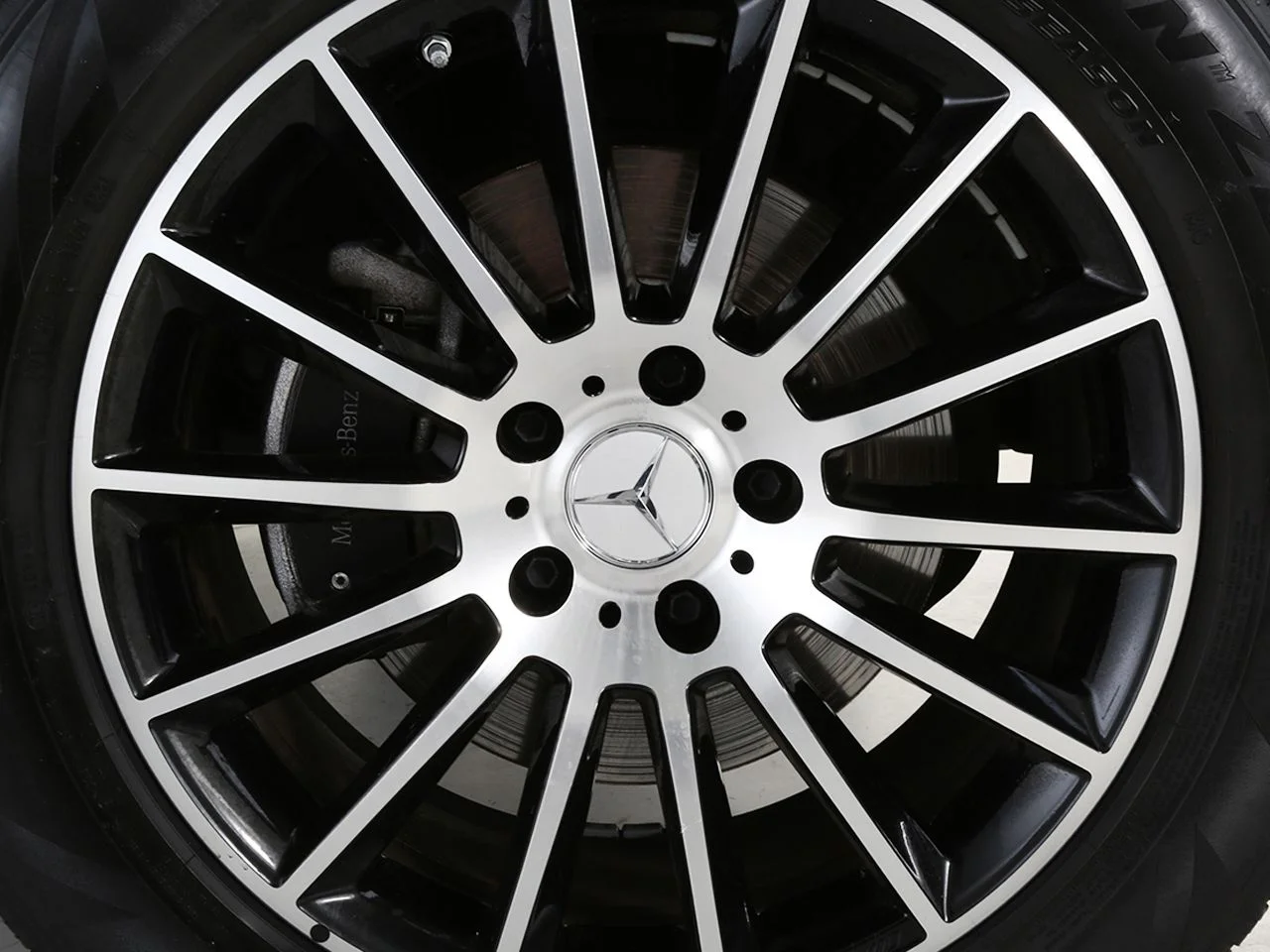 Used 2021 White Mercedes-Benz G 550 image 6