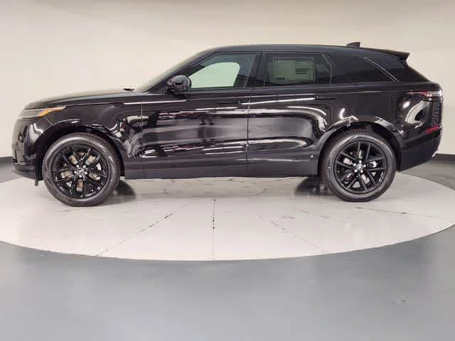 New 2026 Santorini Black Metallic Land Rover S image 6