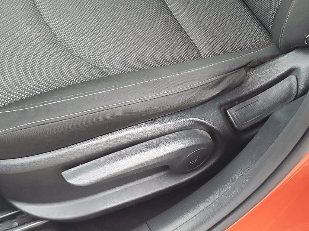 Used 2023 Orange Kia LXS image 16