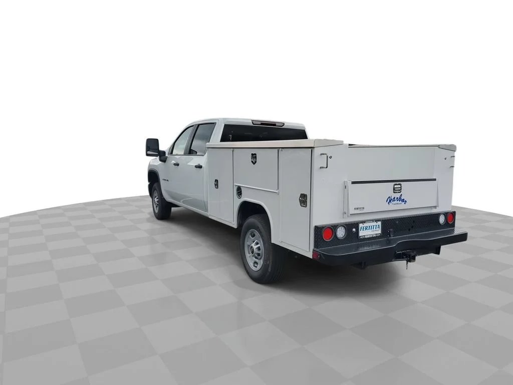 New 2026 Summit White Chevrolet WT image 6