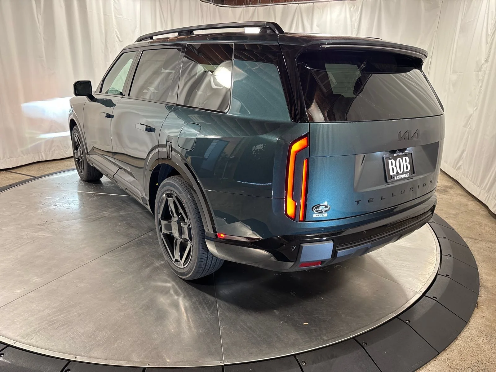 New 2027 Black Jade Green Kia X-Line SX image 7