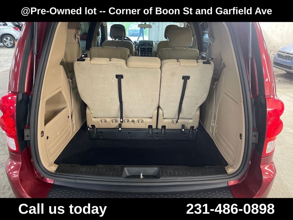 Used 2014 Red Dodge SE image 26