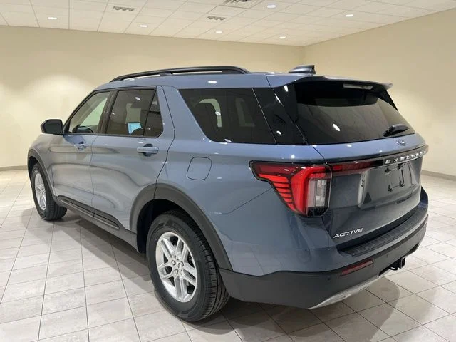 New 2026 Vapor Blue Metallic Ford Active image 3