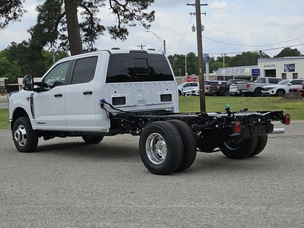 New 2026 Oxford White Ford F-350® XL image 7