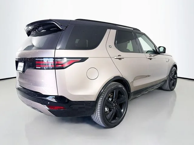 New 2026 Brown Land Rover Dynamic SE image 5