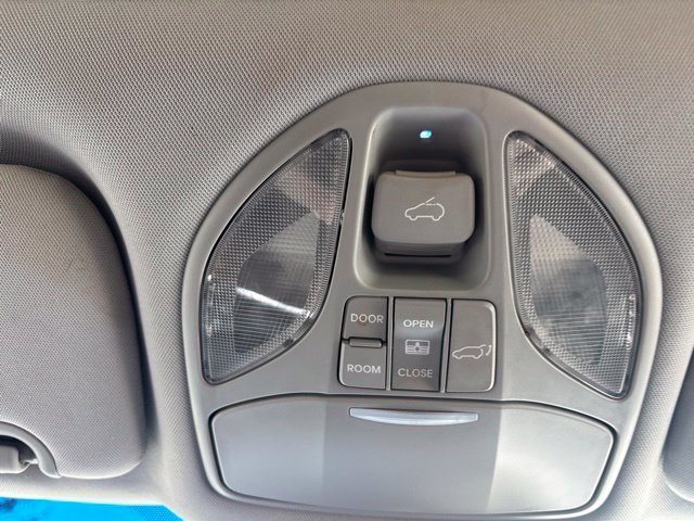Used 2016 Frost White Pearl Hyundai 2.4 Base image 30