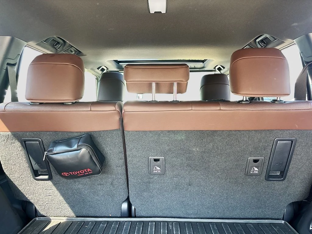 Used 2025  Toyota Base image 24