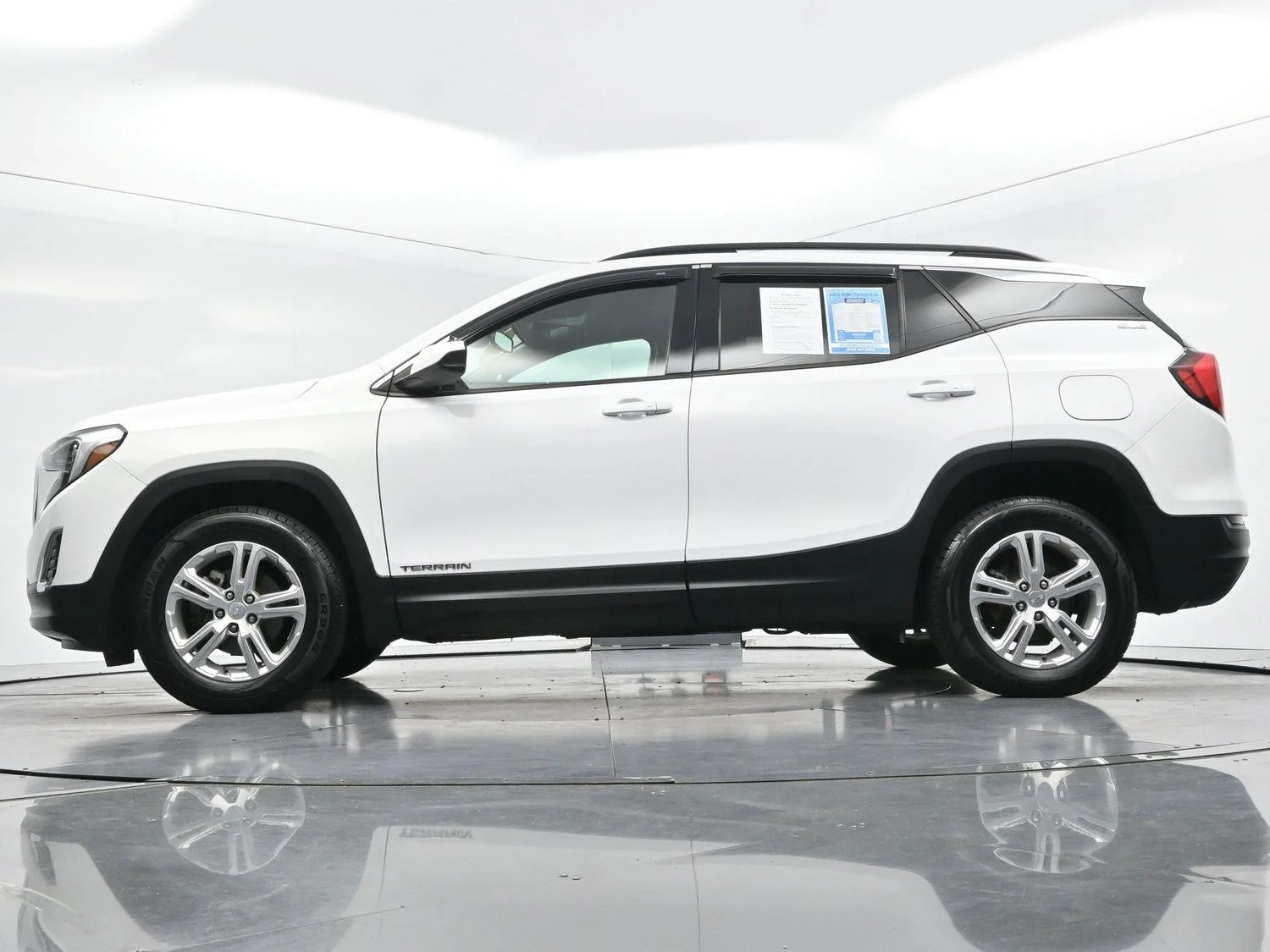 Used 2020 Summit White GMC SLE image 47