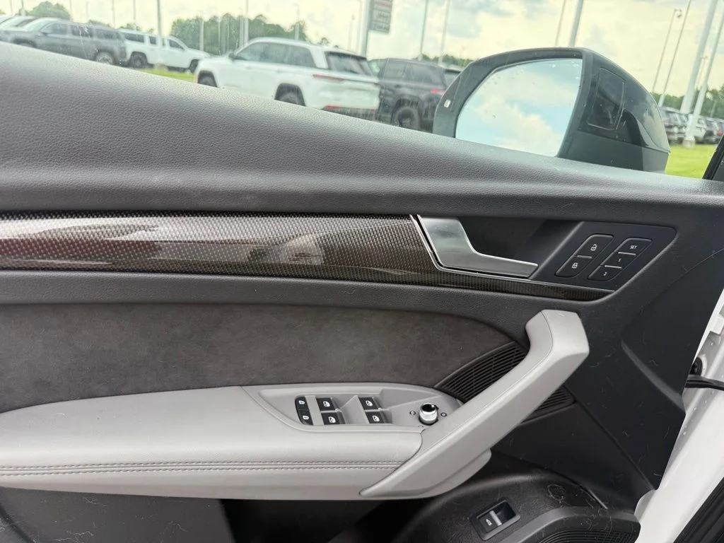 Used 2025 White Audi Premium Plus image 9