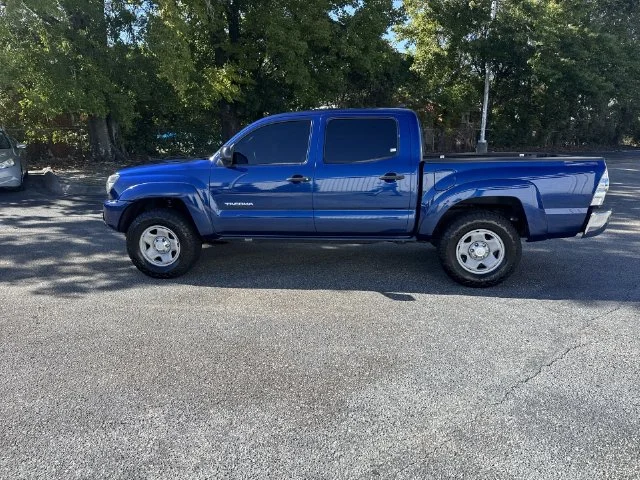 Used 2015 Blue Toyota PreRunner image 8