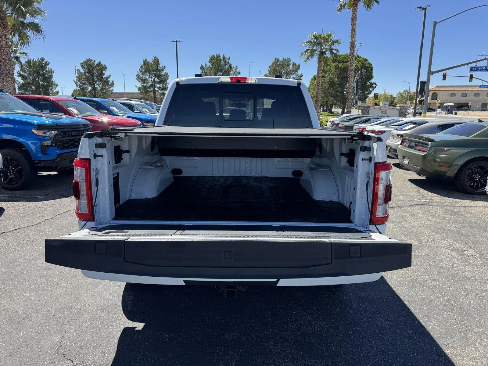 Used 2023 Oxford White Ford XL image 13