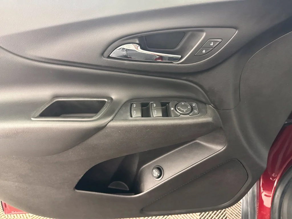 Used 2018 Red Chevrolet LT image 20