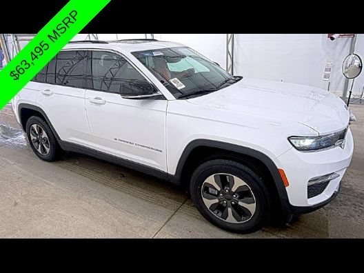 Used 2022 White Jeep Limited 4x4 image 1