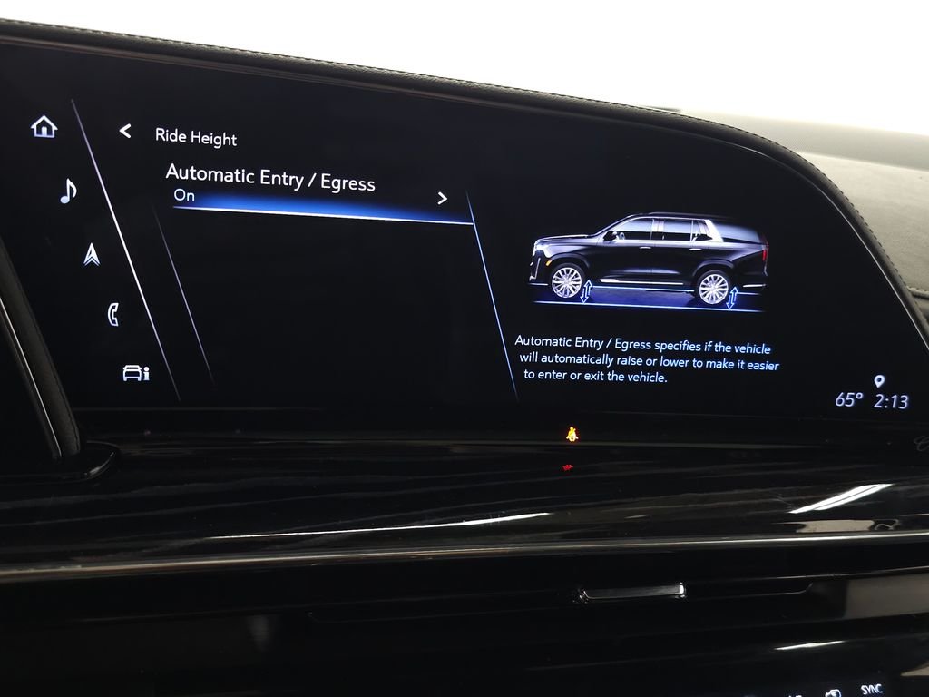 Used 2022 White Cadillac Sport image 32