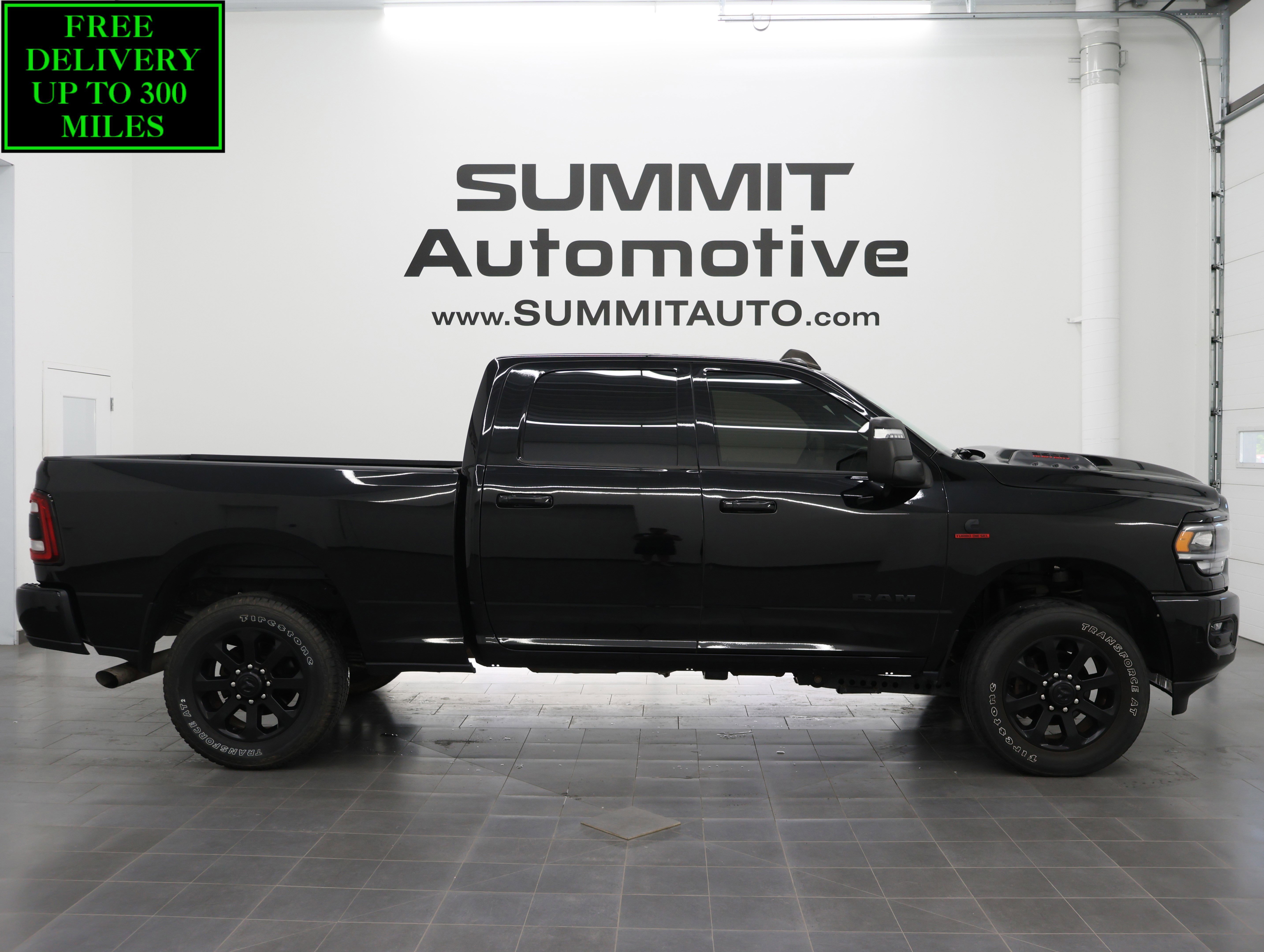 2024 RAM 3500 Laramie 4X4 Crew Cab SWB's photo