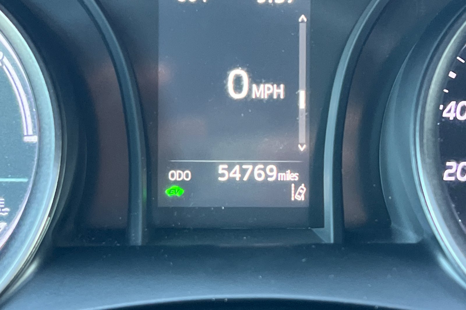 Certified Used 2022 White Toyota Hybrid SE image 24
