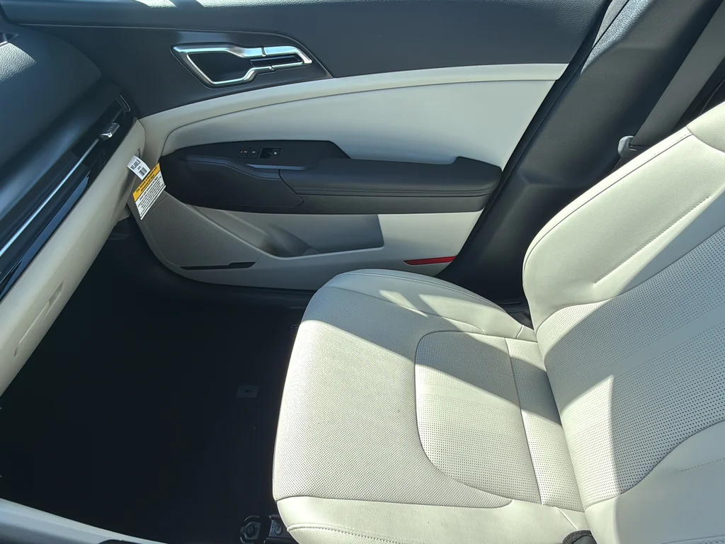 New 2026 Black Kia EX image 25