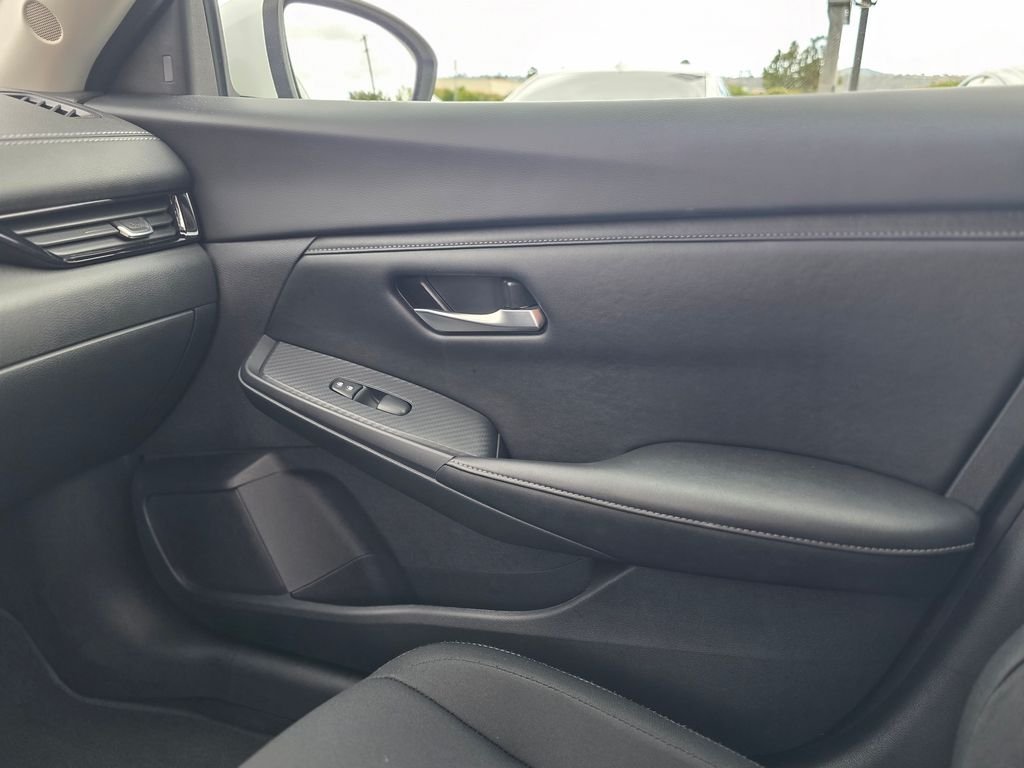 2025 Nissan Sentra SV - Photo 25